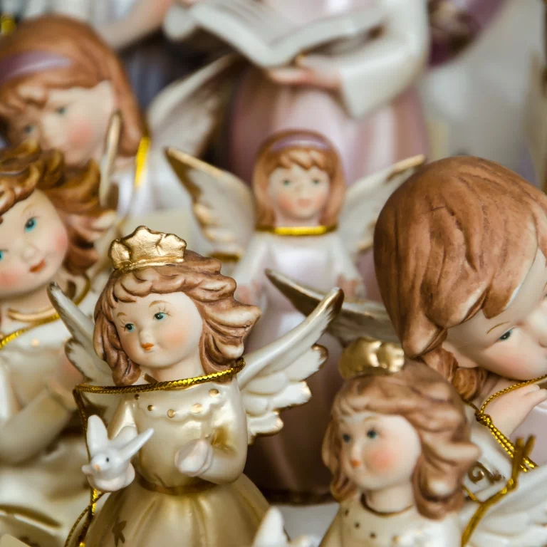 figurki aniołków